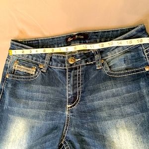 Love nation size 12 petite jeans in excellent condition.